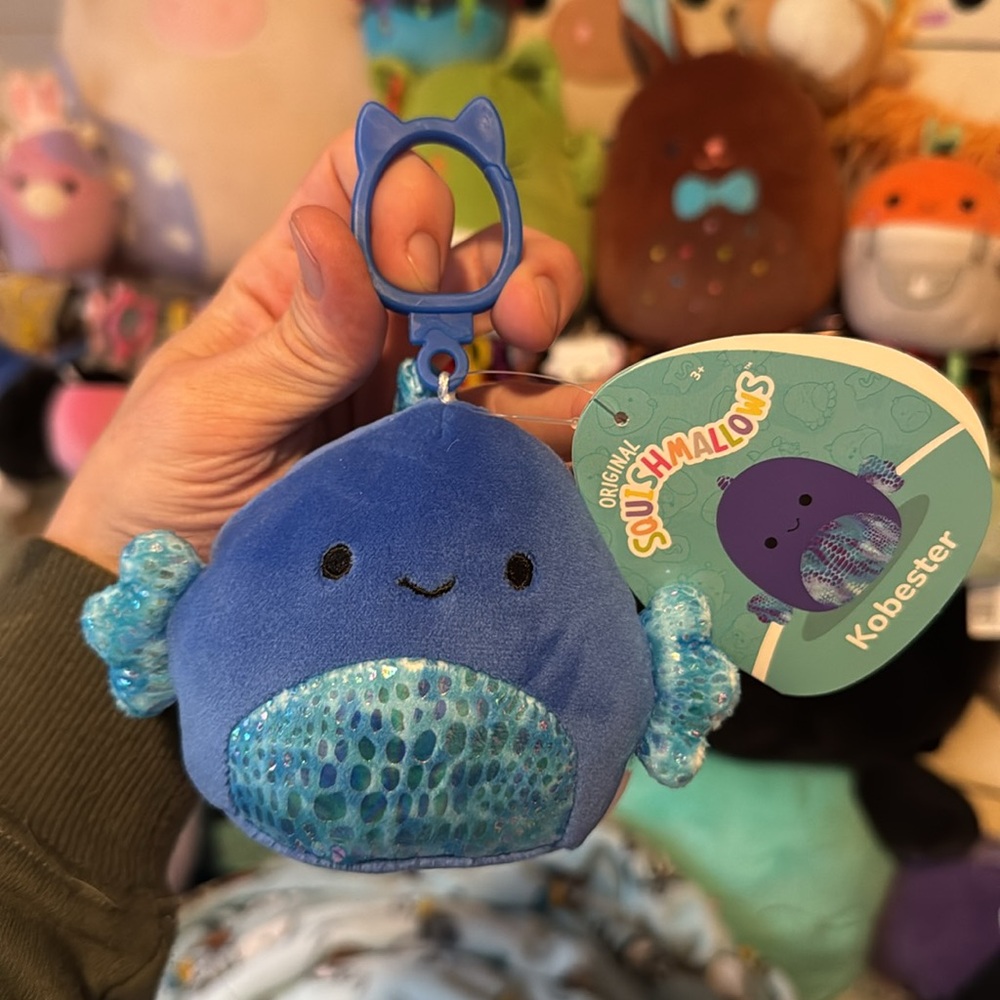 Kobester the blue beta fish squishmallow keychain clip NWT